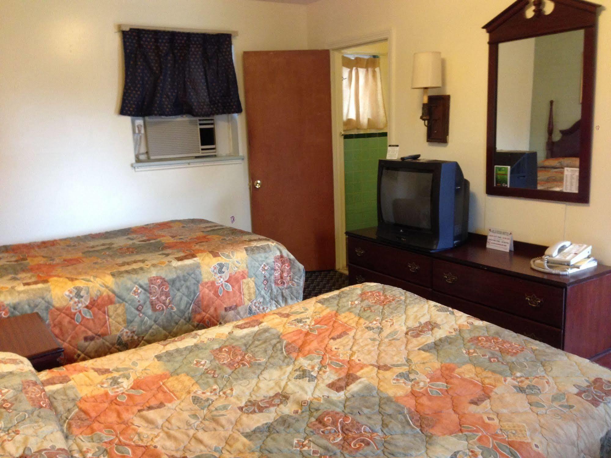Villa Rosa Motel Painesville エクステリア 写真